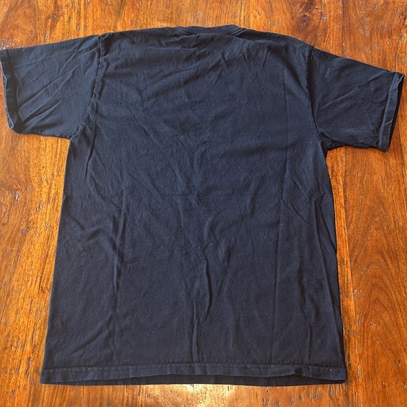 Size M - Elvis Graphic T-Shirt - Picture 3 of 5